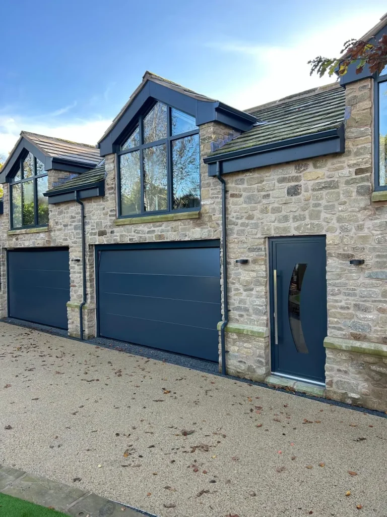 Aluna aluminium Casement Window